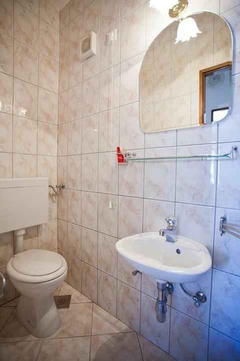 The Ana Apartments Komiza Ngoại thất bức ảnh