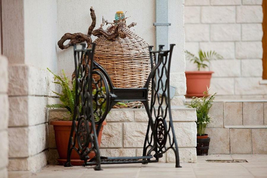 The Ana Apartments Komiza Ngoại thất bức ảnh