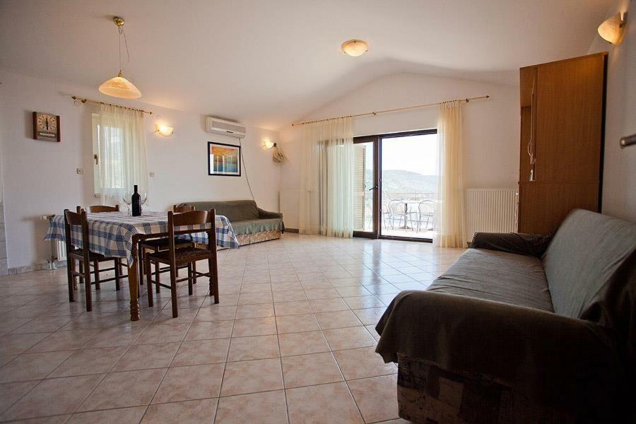 The Ana Apartments Komiza Ngoại thất bức ảnh